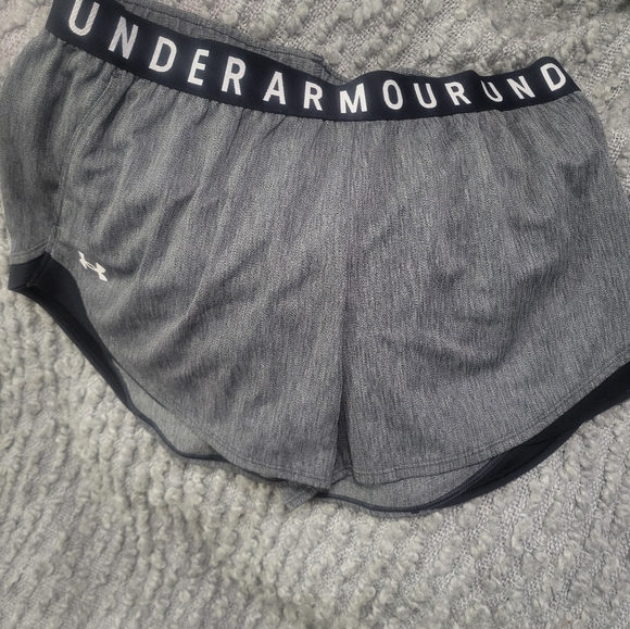 Shorts - Picture 3 of 3